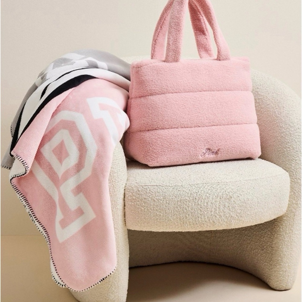 PINK Cozy Blanket & Tote BNWT